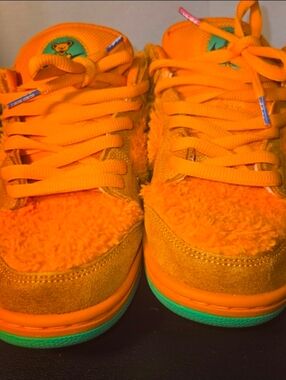 Nike Greatfull Dead Bright Orange Fuzzy Low-Top Sneakers Size 9.5.